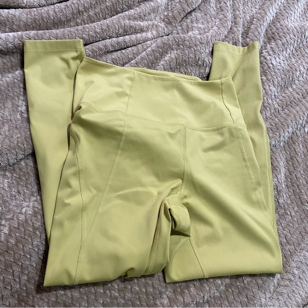 Girlfriend Collective Compression Leggings - Picture 3 of 3